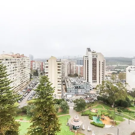 Vita Portucale ! Miraflores Sky View With Balcony *